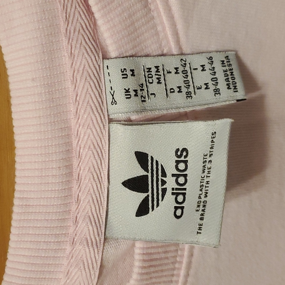 Baby Pink Light Pink Adidas New With Tags Crop Top T Shirt Medium White Trefoil - Picture 3 of 3